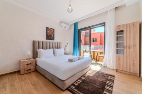 Modern Apartment Près M-Avenue with Balcony, Pool & Parking
